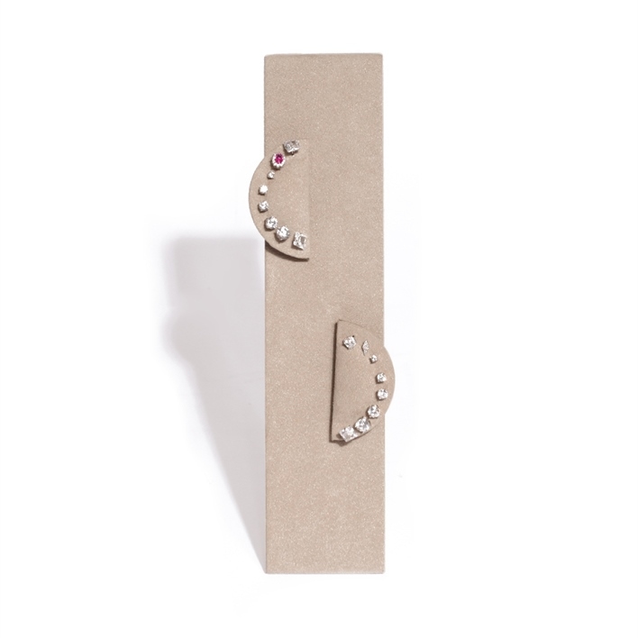 CHOOSE JEWELRY ITEMS FOR YOUR DISPLAY - espositori orecchini 0011s 0013 pettorina orecchio 2 fronte